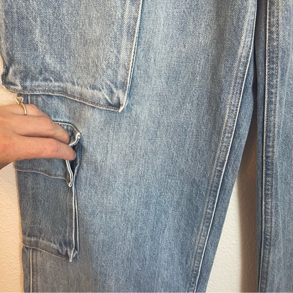 Aritzia Denim Forum Size 25- The '90s Millie Hi-Rise Cargo Jean 003 - Picture 4 of 14